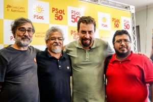 Guilherme Boulos, com dirigentes do PCB. Foto: divulgação PSOL Nacional