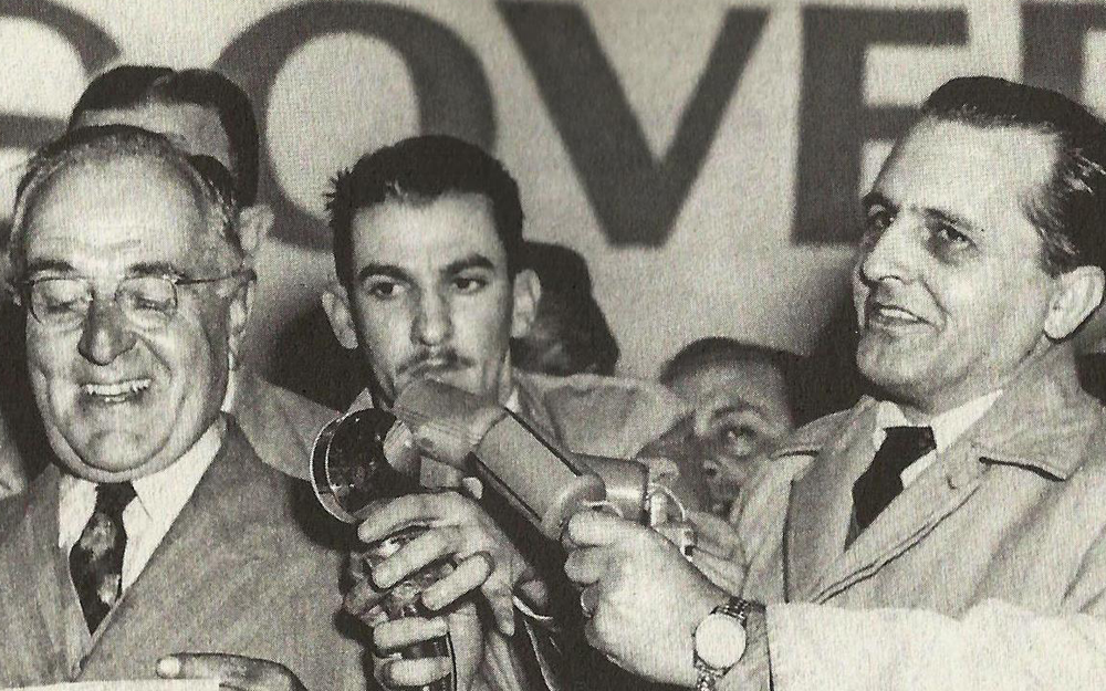 Getúlio Vargas e Luiz Carlos Prestes, em 1947