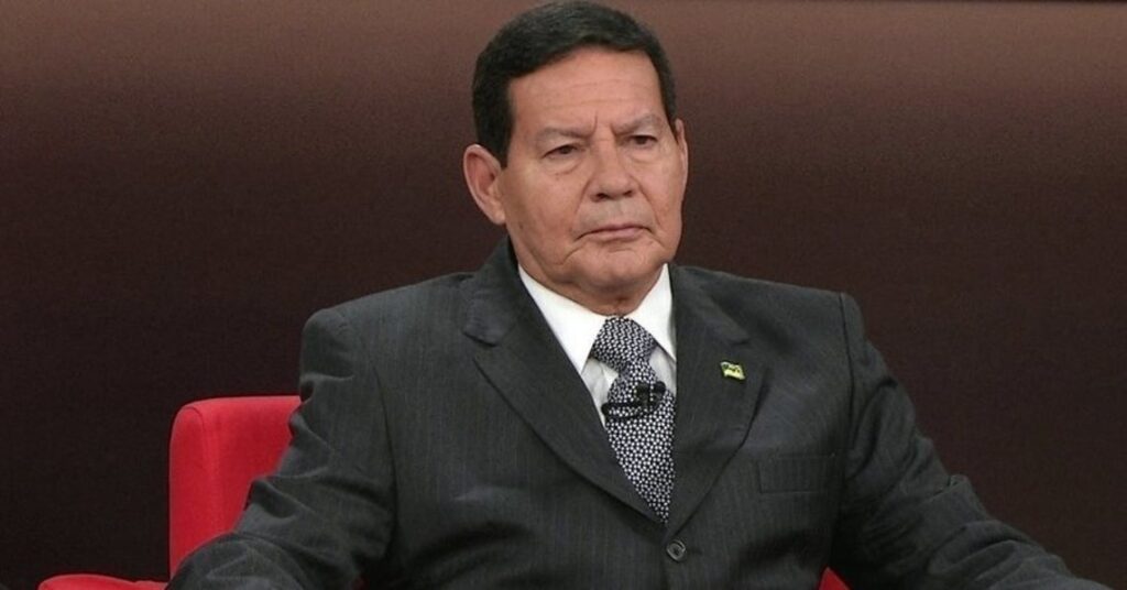 General Mourão