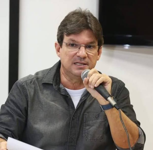 Não sois máquina, humanos é que sois