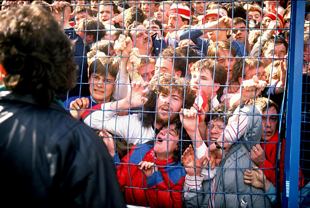 Trinta anos do desastre de Hillsborough e o enigma Brasil: notas sobre o aburguesamento do futebol e a dominação social nas grandes cidades