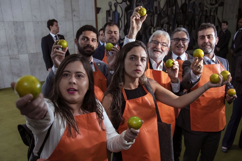 Afinal, para que servem as candidaturas laranjas?