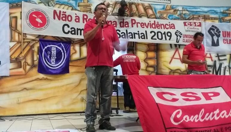 Operários da construção civil aprovam paralisação 15 de maio e chamado à Greve Geral