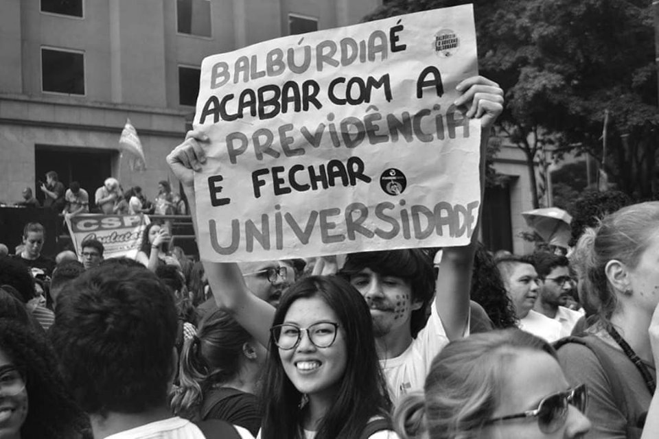 A nossa resposta aos atos da direita virá no dia 30 e na greve geral