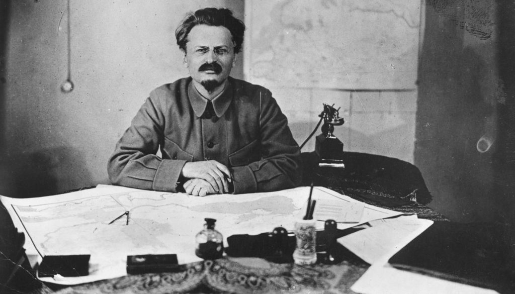 Trotsky não merece ser comparado com o Rasputin do bolsonarismo