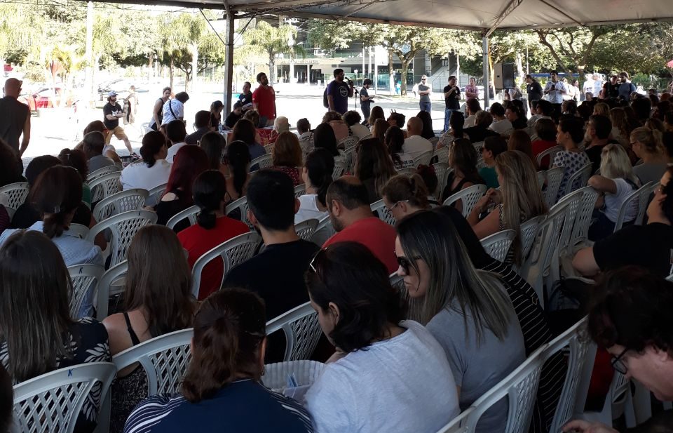 Vitória da greve dos municipários de Florianópolis