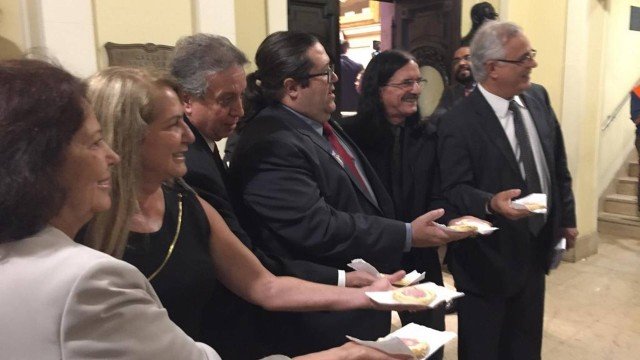 Crivella escapa do impeachment. Por quanto tempo?