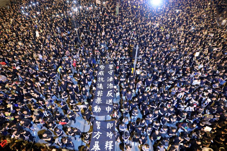Hong Kong realiza as maiores manifestações de sua história