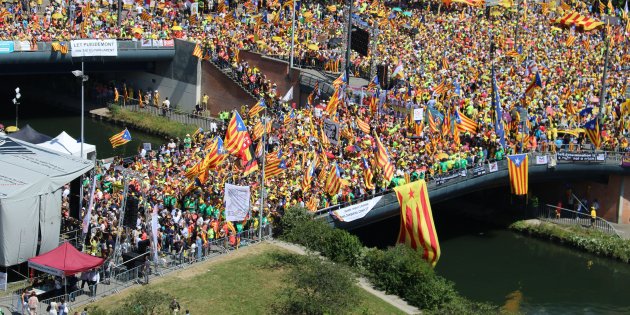 Catalães protestam contra arbitrariedades do Estado Espanhol e do Parlamento Europeu