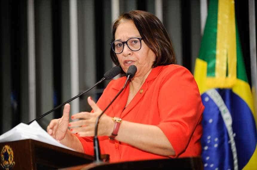 Governo Fátima Bezerra (PT) ensaia estelionato eleitoral ao apoiar a inclusão de estados e municípios na reforma da Previdência