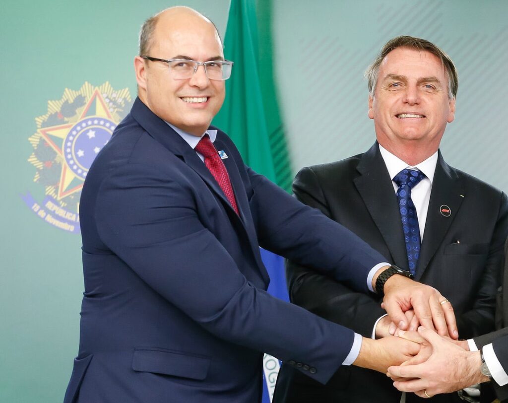 Governador Witzel tem as mãos sujas de sangue