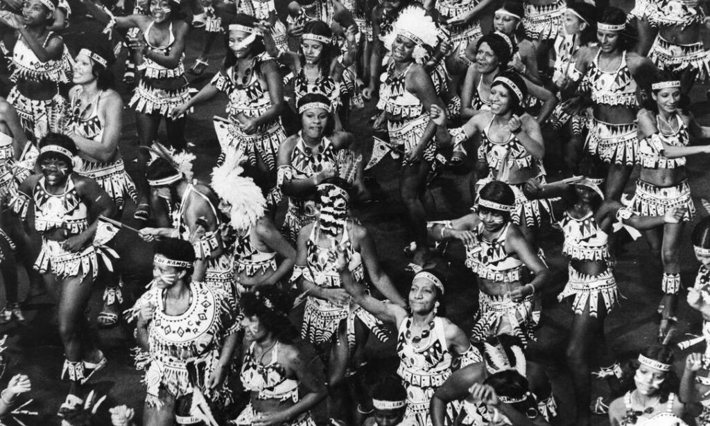 Sobre fantasias, “índios” e subversão