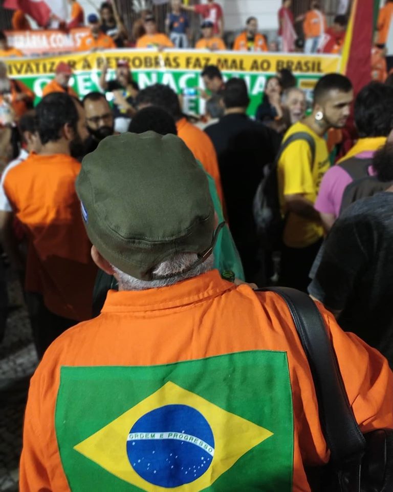 Trabalhadores argentinos enviam moção em apoio à greve petroleira