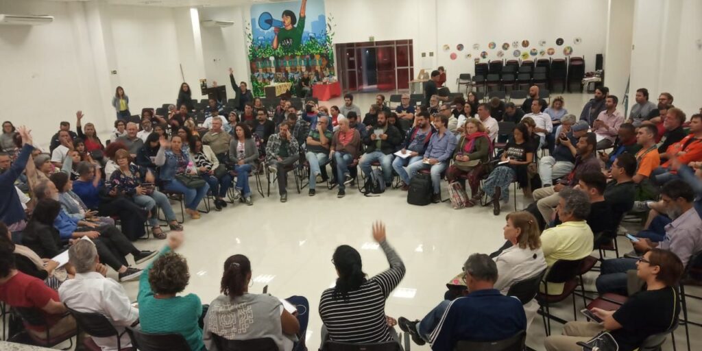 Curitiba: Comitê Unificado aprovou calendário de lutas contra a escalada golpista de Bolsonaro