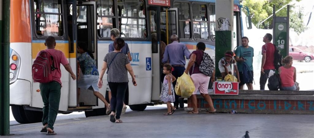 Trabalhadores do transporte público do Recife lutam por saúde e direitos