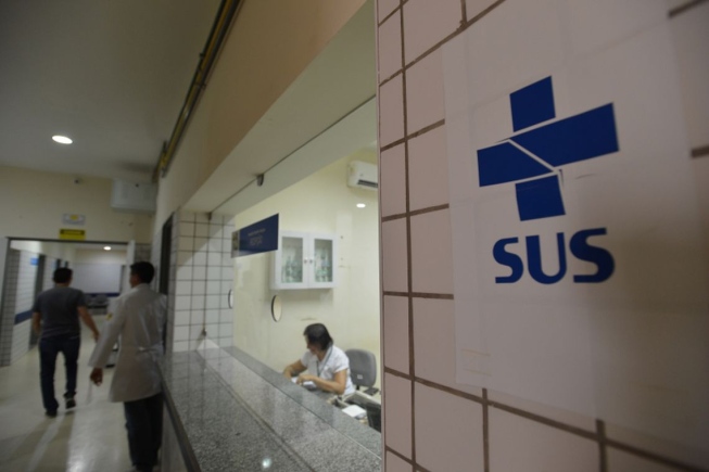 Salvar as pessoas, não os lucros