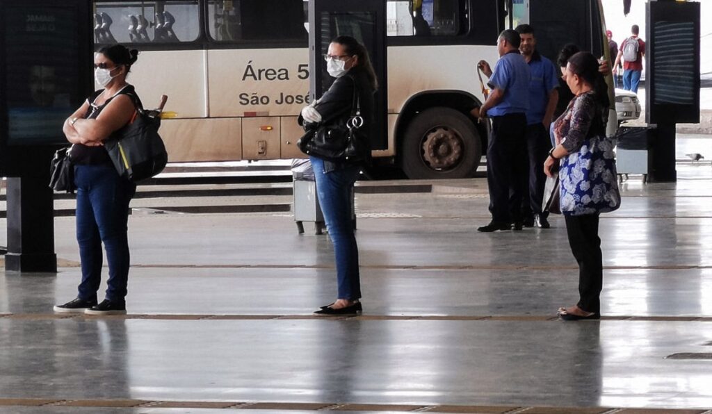 A progressão da pandemia e seus efeitos na vida das mulheres trabalhadoras