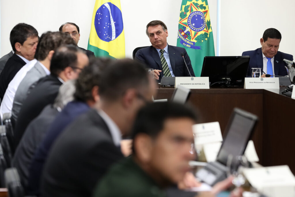 Bolsonaro organiza seu bunker