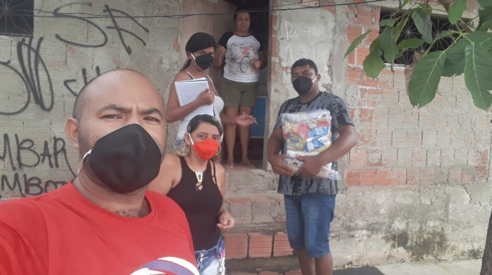 Sindicalistas organizam ação solidária em Fortaleza