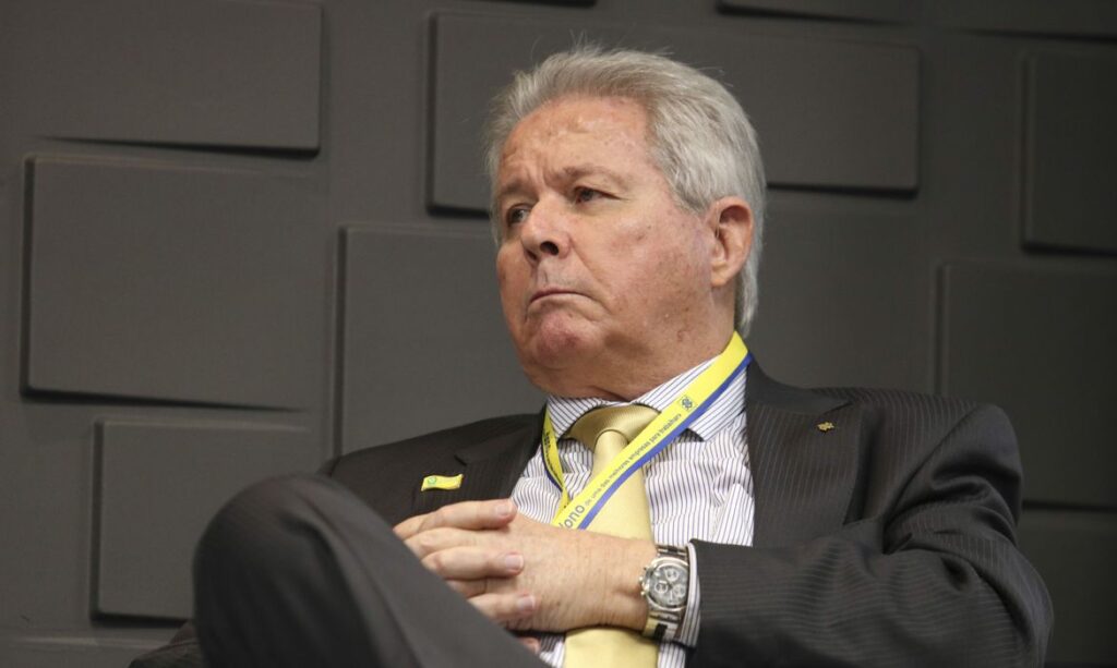“Deixa essa gente trabalhar!”: as declarações absurdas do presidente do Banco do Brasil