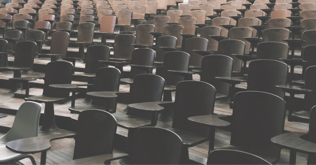 A fragilidade e o oportunismo do neoliberalismo: a Educação Pública resiste