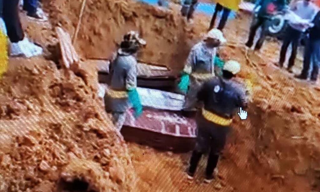 Pandemia: a cada cinco dias, mortes dobram no Brasil