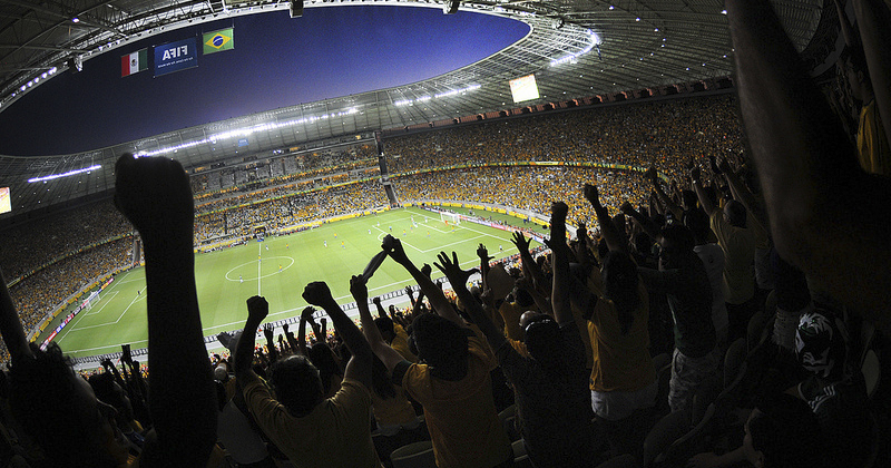 Podemos viver sem futebol. Podemos viver sem festa e abraços. Mas é isso que queremos?