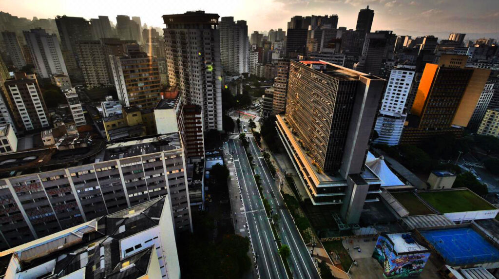 É preciso salvar as vidas, para salvar a economia