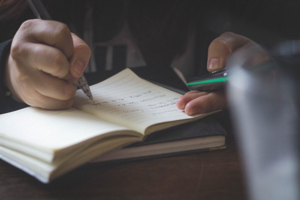 Ensino Remoto: exclui e desqualifica o processo de ensino-aprendizagem dos estudantes gaúchos