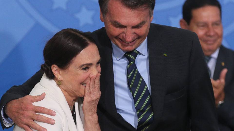Pobre cultura: a trajetória de Regina Duarte em direção ao neofascismo
