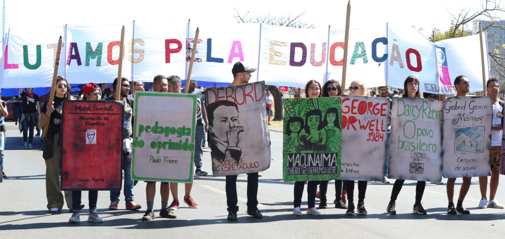 Cinco pontos críticos às recomendações do CNE para a educação pública durante e pós-pandemia