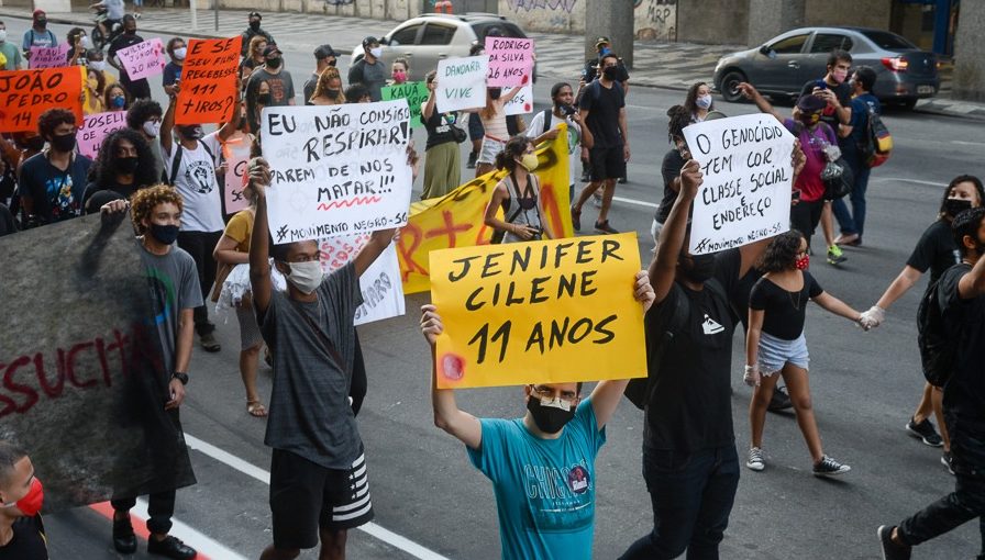 A condição negra em tempos de Bolsonaro e pandemia: queremos respirar