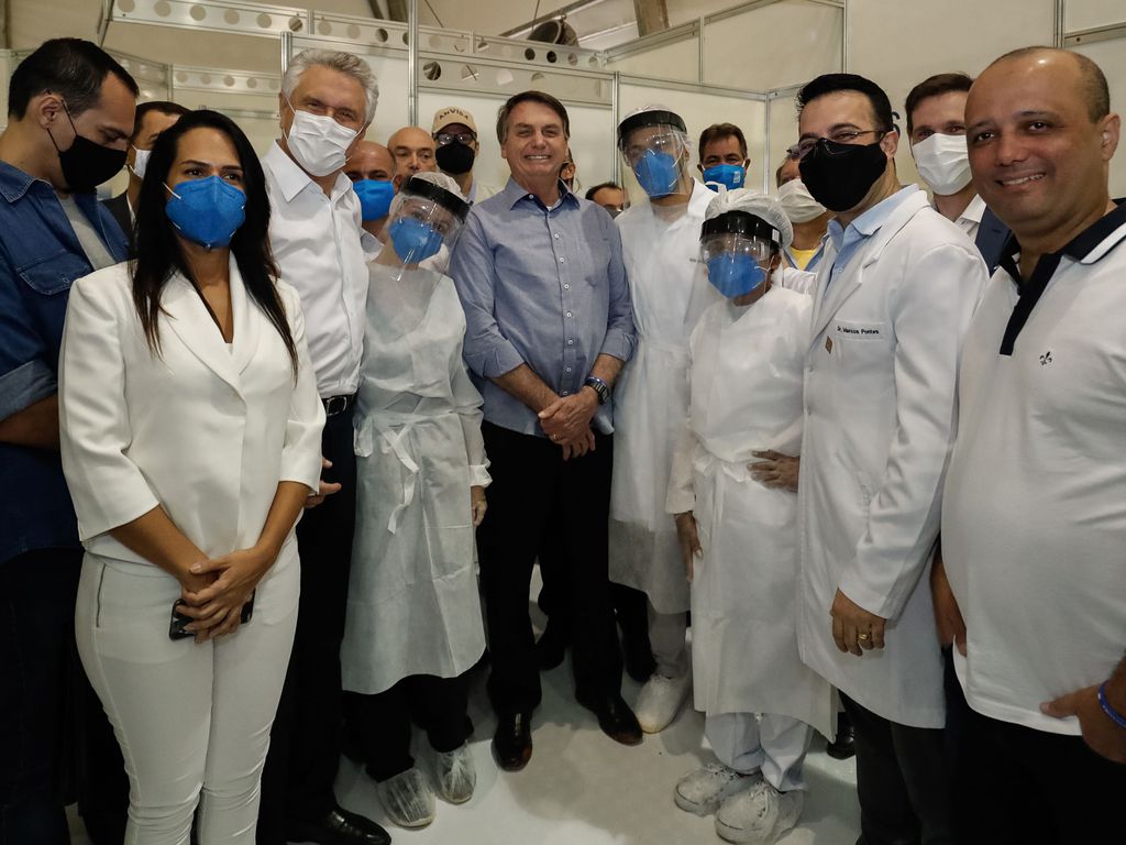 Bolsonaro está vencendo: verdade e mentira no pico da pandemia