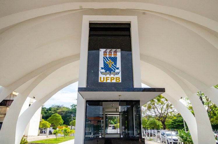 Inquietações e um convite ao debate