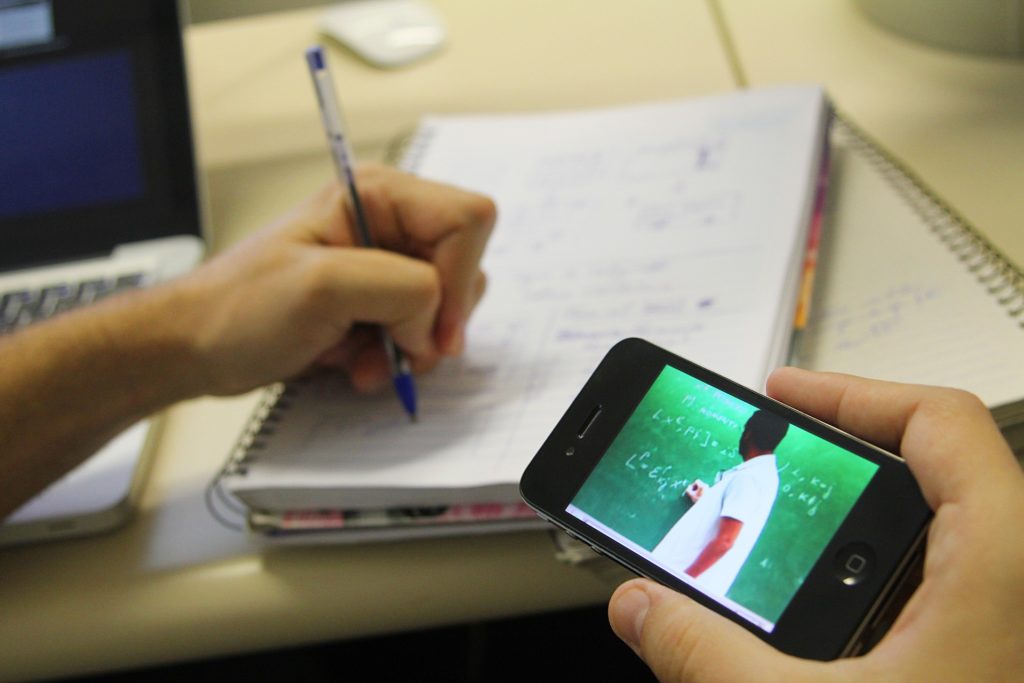 Aulas em EAD e alunos de inclusão, será que há alguma possibilidade?