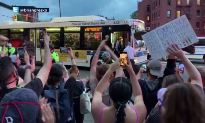 “Uma ofensa a um é uma ofensa a todos”: um motorista de ônibus sobre a solidariedade com os manifestantes de Minneapolis