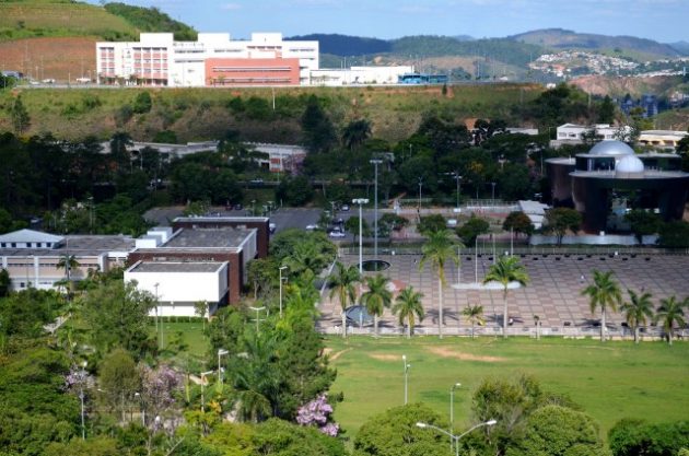 Alunos da UFJF lançam abaixo-assinado contra o Ensino Remoto Emergencial