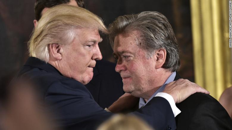 A prisão de Bannon e um muro no meio do caminho de Trump
