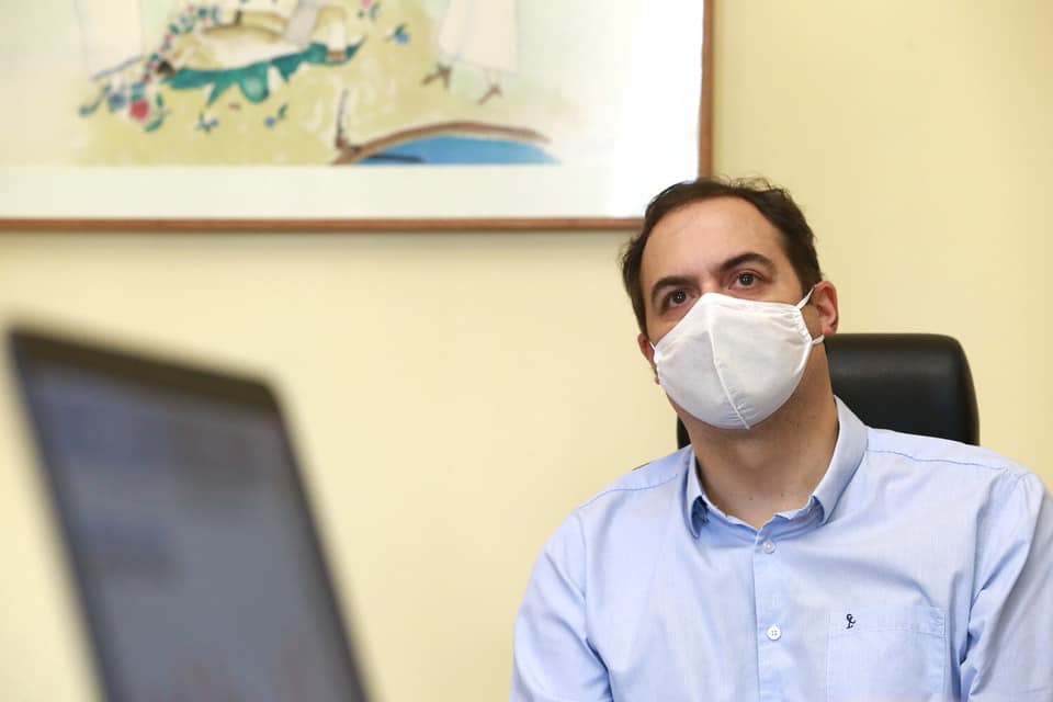 Paulo Câmara desvaloriza professores e desrespeita Educação