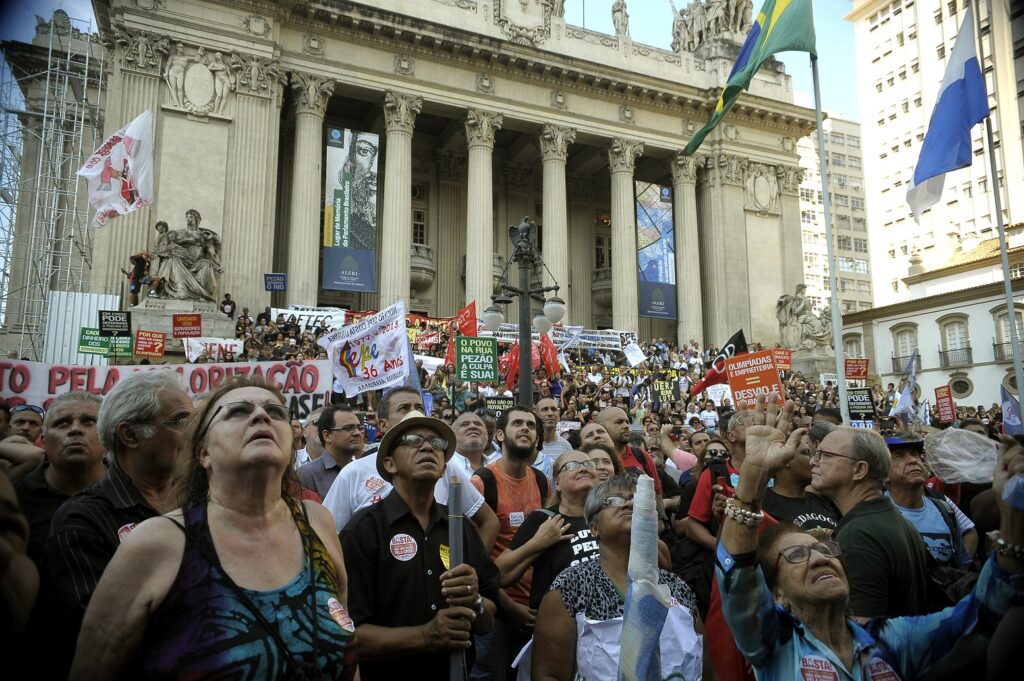 Previdência dos servidores será afetada com aprovação da reforma administrativa