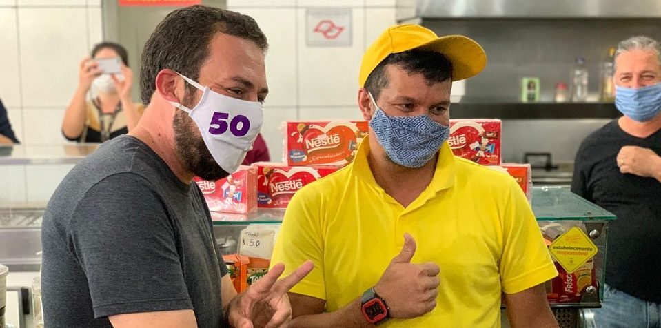 Vamos derrotar os tucanos e comemorar com um Boulos!