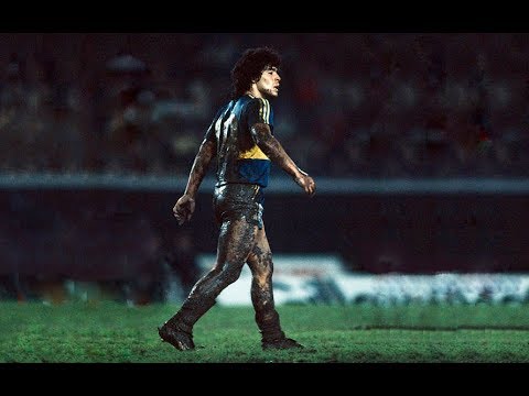 As dores e adorações de um povo: um adeus a Maradona