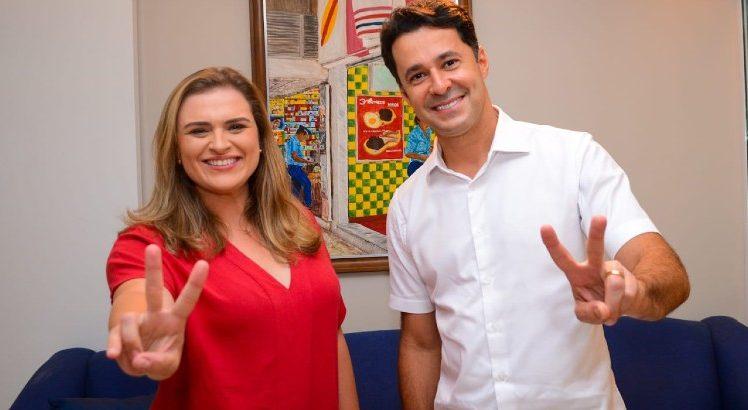 Precisamos falar sobre a foto de Marília com um bolsonarista pernambucano