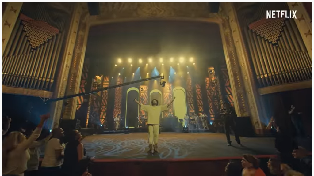 No caminho da luz todo mundo é preto (Amarelo é o brilho do ouro da história preta)
