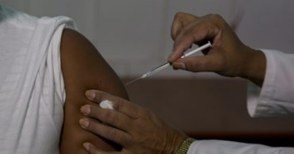 A vida acima dos lucros: quebrar patentes para garantir vacina para os 99% da humanidade