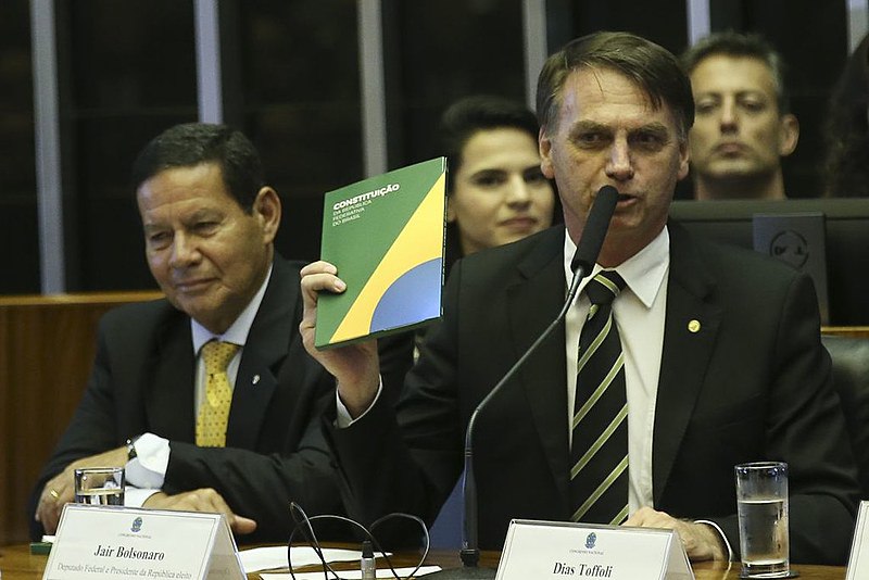 O Governo Bolsonaro e a proposta de uma nova Constituinte