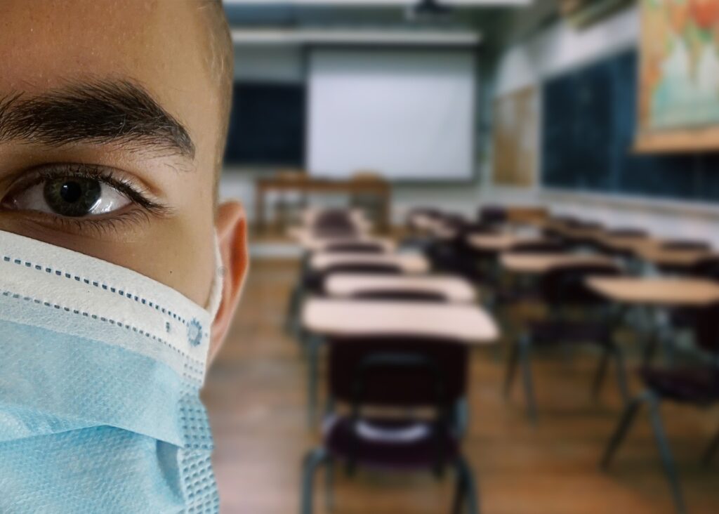 Questões sobre a “retomada” das aulas em 2021