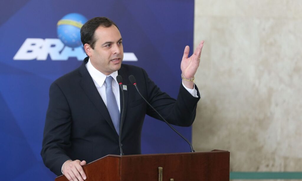 Governo Paulo Câmara (PSB) colabora com o coronavírus e protege o lucro dos ricos