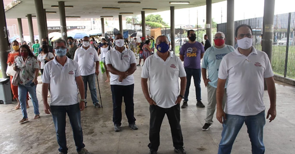 Rodoviários de Recife realizam protesto pela vacinação imediata