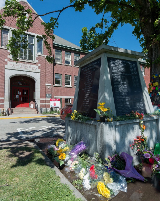 Canadá: o horror se esconde no porão da escola